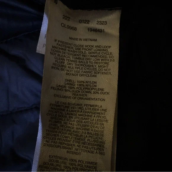 NO ZIP Mountain Hardware S Women’s Black Down Winter Puffer Jacket - Picture 10 of 10